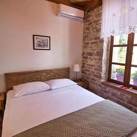 4 Rooms Since 1950 Gjirokaster Bagian luar foto