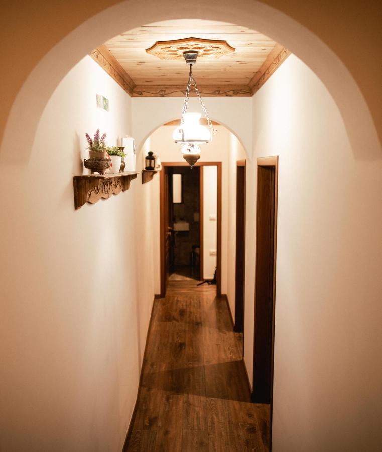 4 Rooms Since 1950 Gjirokaster Bagian luar foto