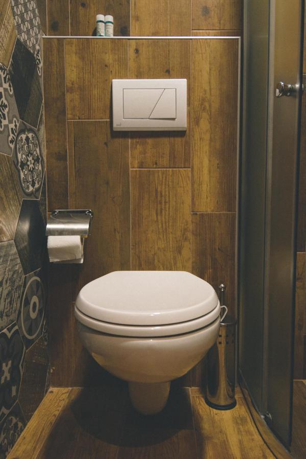4 Rooms Since 1950 Gjirokaster Bagian luar foto