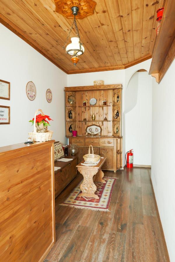 4 Rooms Since 1950 Gjirokaster Bagian luar foto