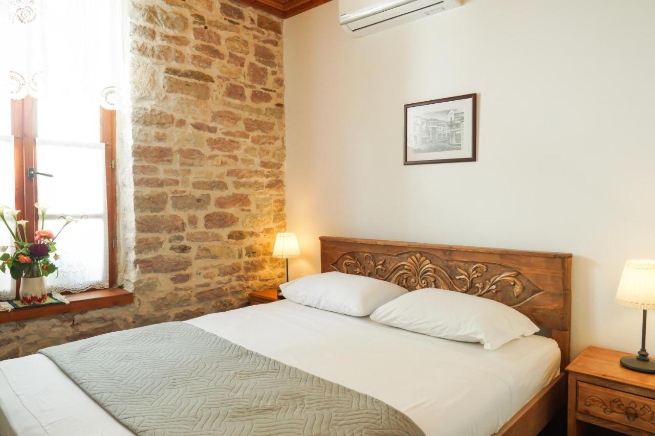 4 Rooms Since 1950 Gjirokaster Bagian luar foto