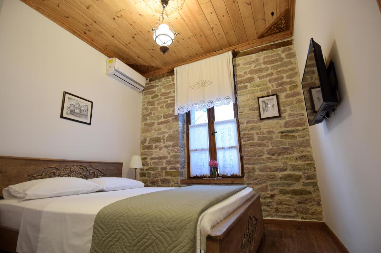4 Rooms Since 1950 Gjirokaster Bagian luar foto
